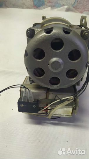 Электродвигатель на кинопроектор Радуга в сборе