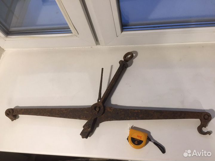 Весы старинные