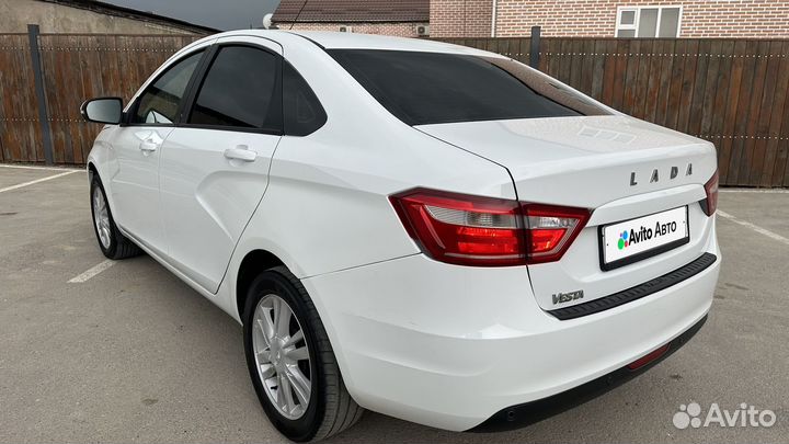 LADA Vesta 1.6 МТ, 2018, 177 000 км