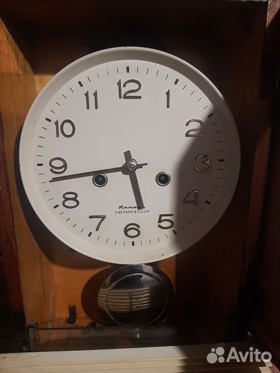 Часы янтарь СССР с боем настенные