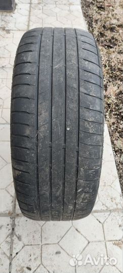 Bridgestone Turanza T005 215/60 R16