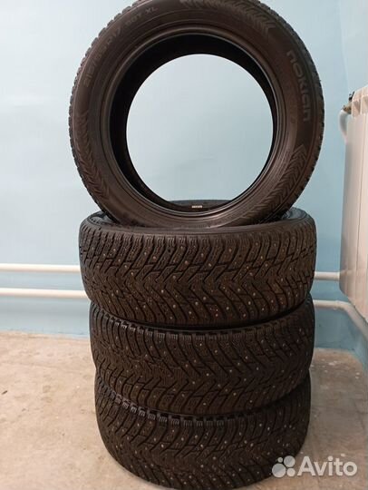 Nokian Tyres Hakkapeliitta 8 215/55 R17