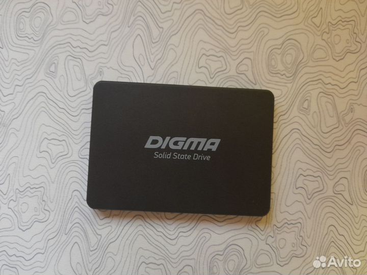 Твердый накопитель данных SSD (256гб)