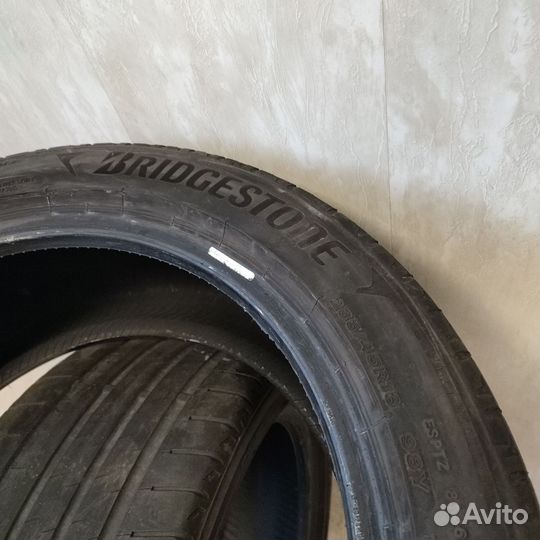 Bridgestone Potenza Sport 235/45 R18 98Y