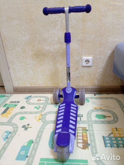 Самокат детский трехколесный