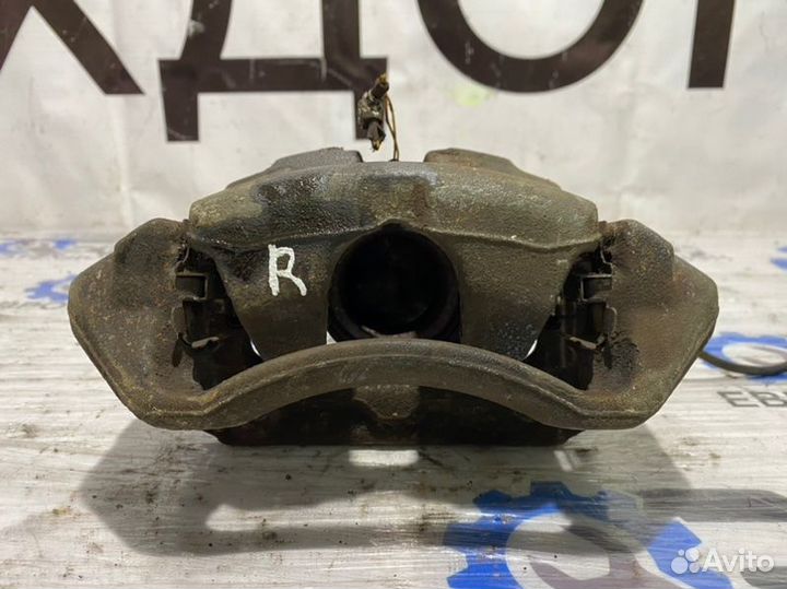 Суппорт передний правый Mercedes Slk-Class R170