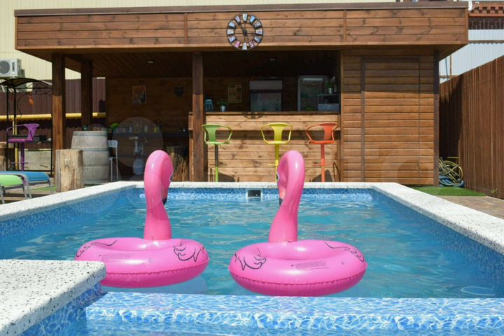 Комната 25 м² в > 9-к., 2/2 эт.