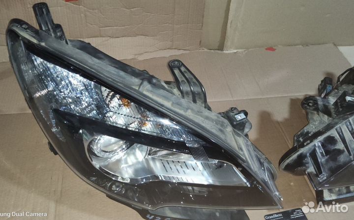 Opel Mokka фара правая 42516766