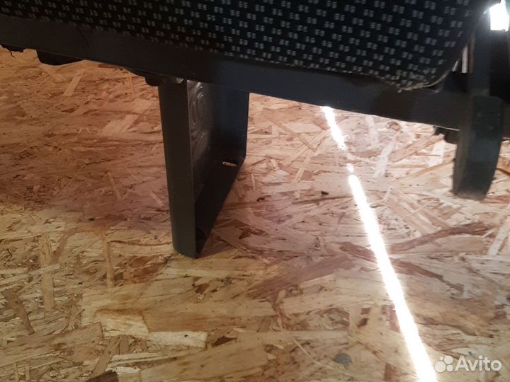 Сиденье-заднее тройное микроавтобус