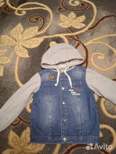 Джинсовая куртка