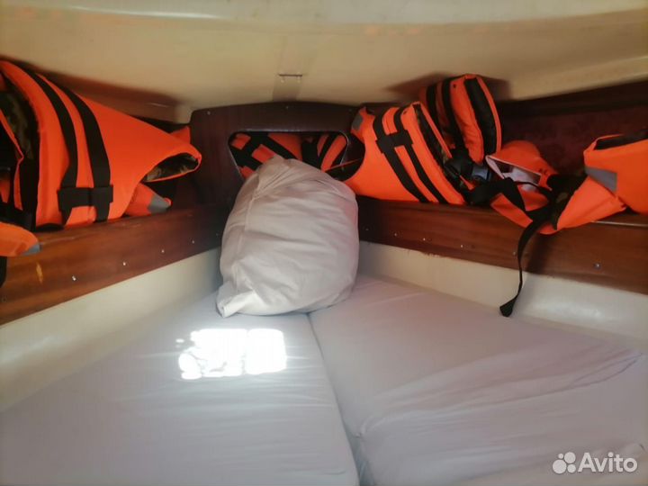 Яхта Конрад RT25