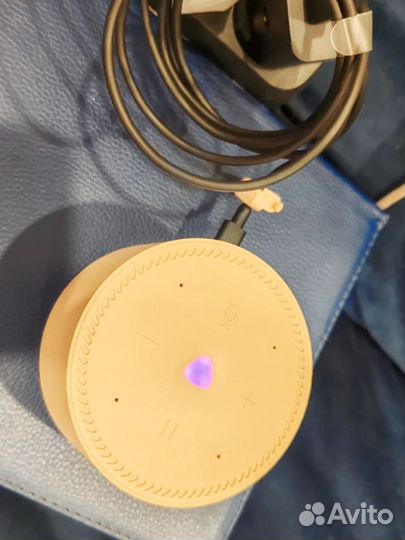 Умная колонка алиса