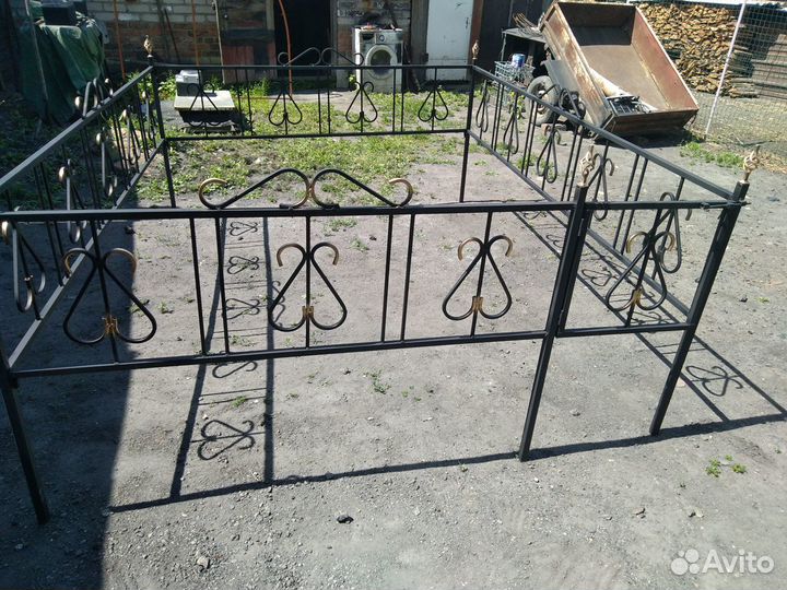 Изготовление ритуальных оградок