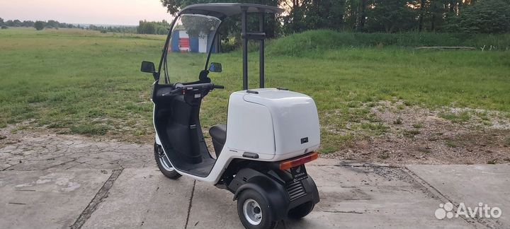 Скутер Honda Gyro Canopy