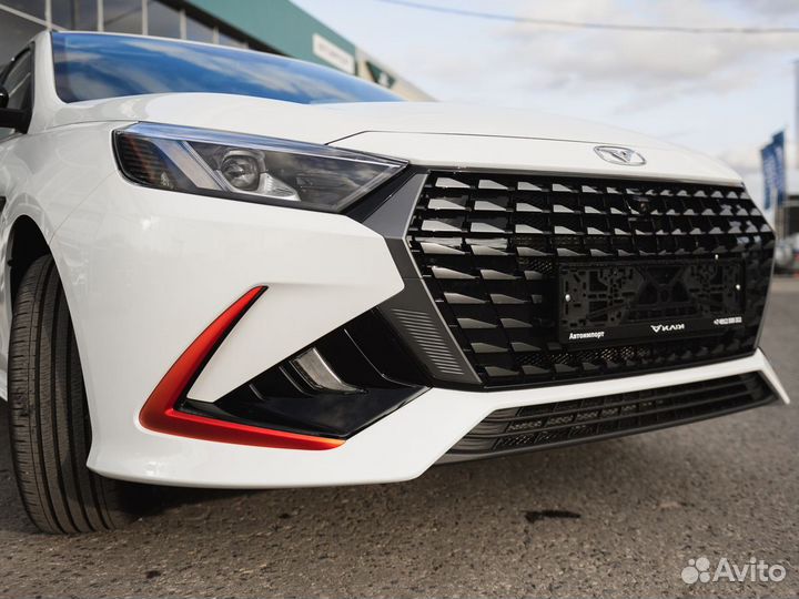 Kaiyi E5 1.5 CVT, 2023