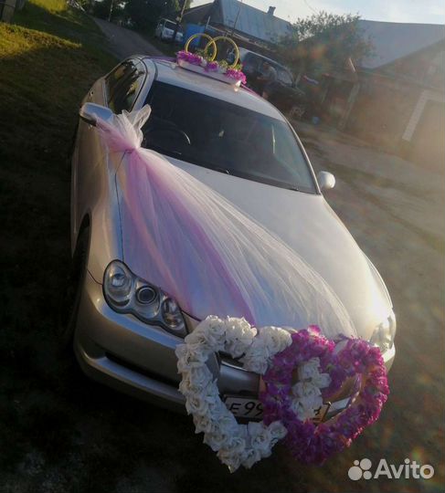 Свадебные украшения на машину