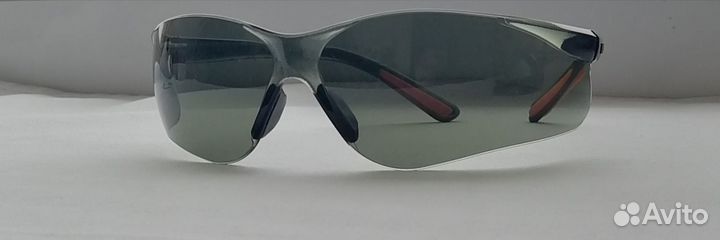 Солнцезащитные очки мужские