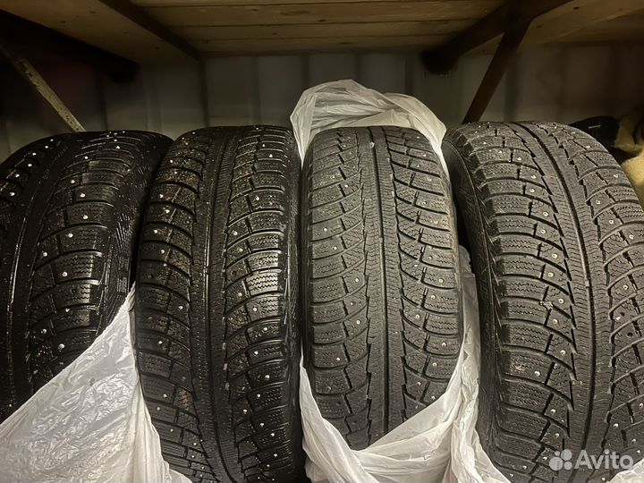 Gislaved Nord Frost 5 215/60 R16