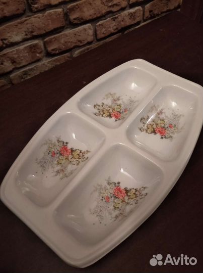 Менажница пластик