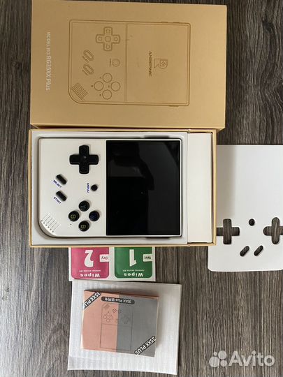 Anbernic RG35XX Plus