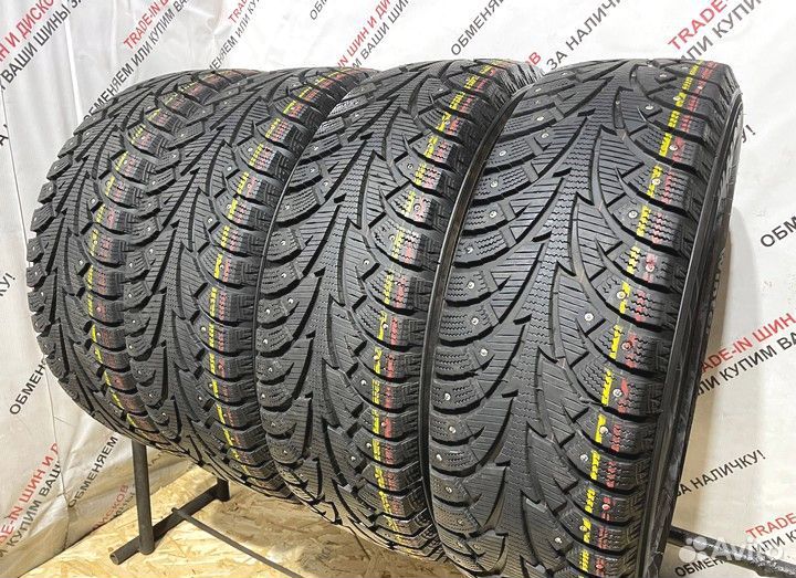 Hankook Winter I'Pike 215/65 R17 99S