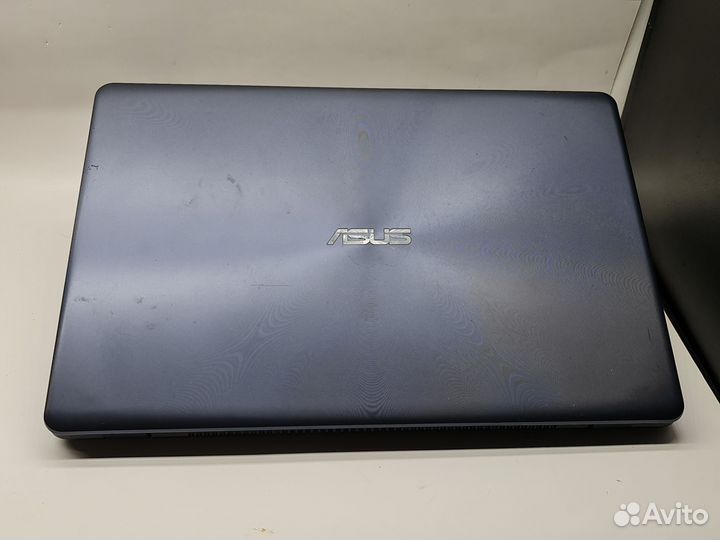 Игровой Asus i3-7100U/8gb ddr4/mx940/ssd+hdd/1920