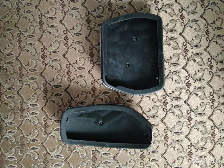 Педаль на тормоз и газ