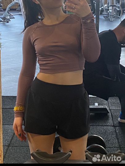 Спортивный топ