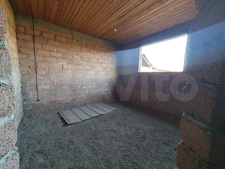 Дом 240 м² на участке 6 сот.