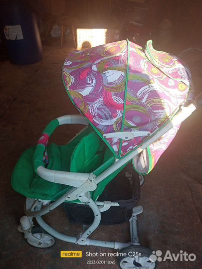 Прогулочная коляска