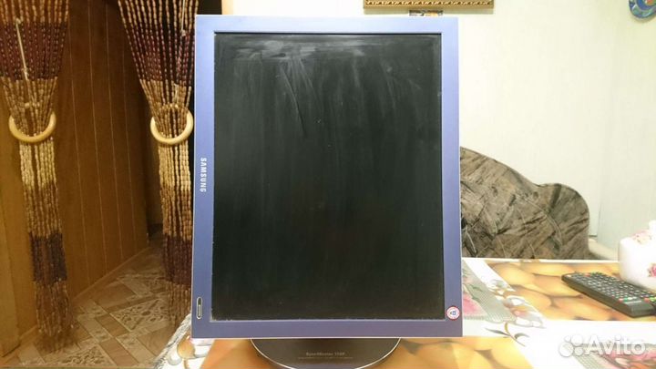 Монитор Samsung