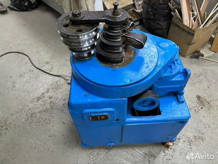 Трубогиб гибочный станок для гнутья труб