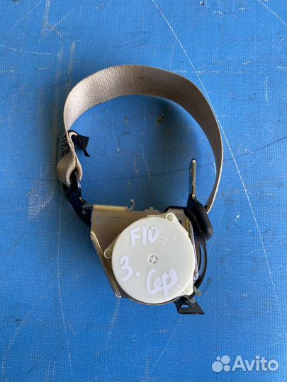 Ремень безопасности задний средний на Bmw F10