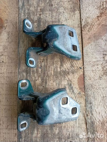 Петли двери dodge stratus 1