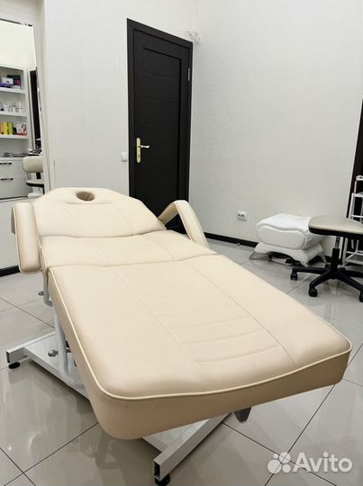 Кушетка косметологическая