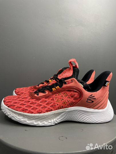 Баскебольные кроссовки under armour curry 9