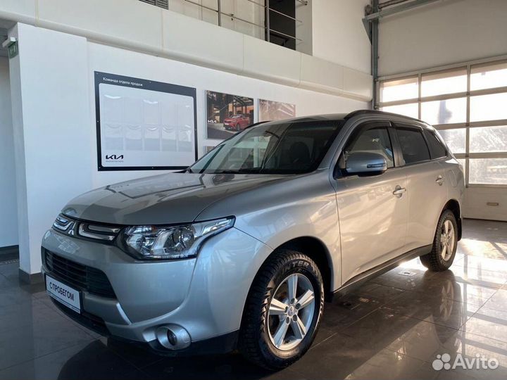Mitsubishi Outlander 2.0 CVT, 2013, 95 600 км