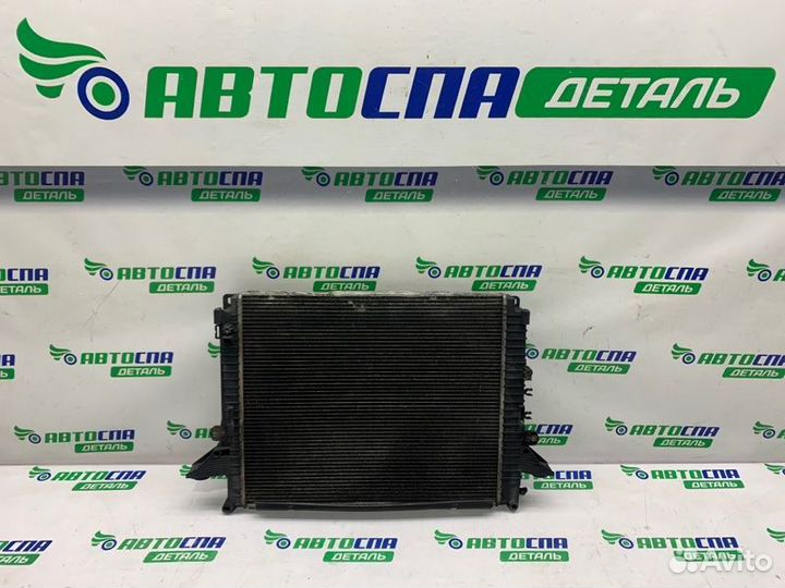 Радиатор охлаждения двигателя Land Rover Sport