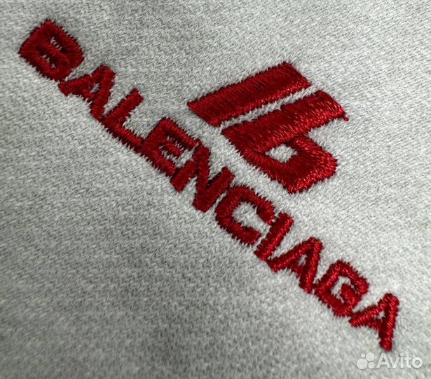 Костюм Balenciaga