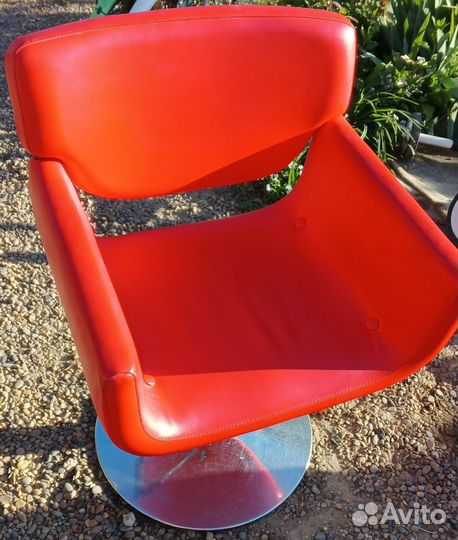 Парикмахерское кресло