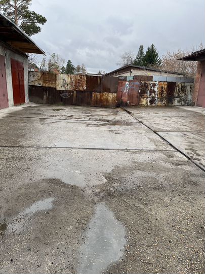 Гараж, > 30 м²