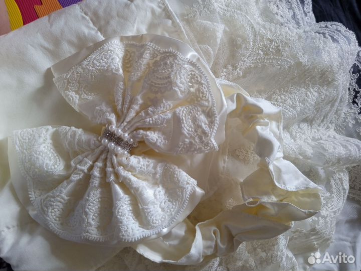 Уголок и бантик для выписки к одеялку