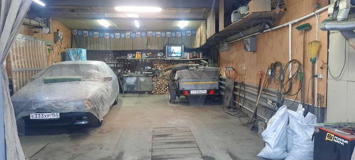 Гараж, > 30 м²