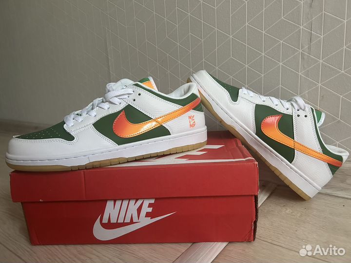 Кроссовки Nike