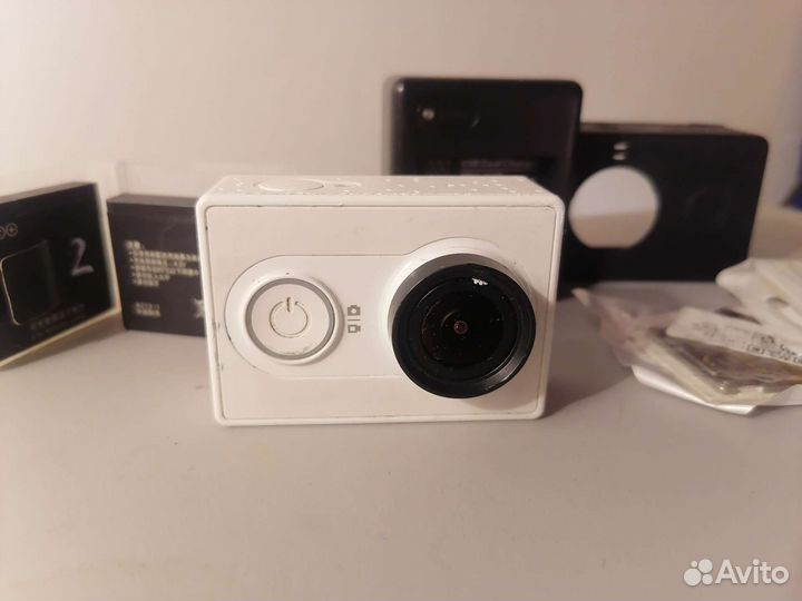 Экшн камера xiaomi yi