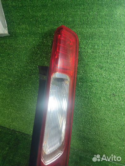 Фонарь задний правый Ford Focus 2