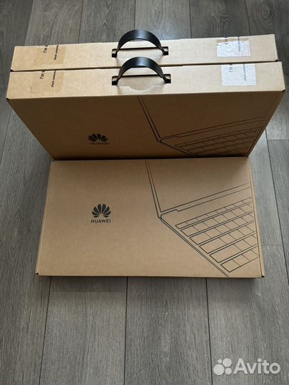 Huawei B3-520 i5 1135G7/8/512 win 10 Pro