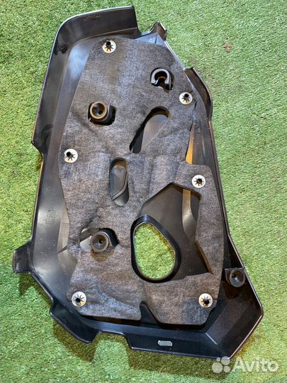 Декоративная крышка двс 30758188 Volvo S60 FS48 30