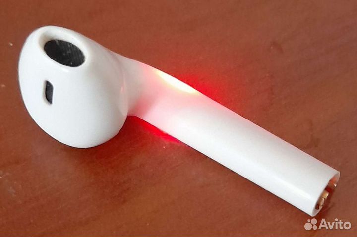 Беспроводной наушник