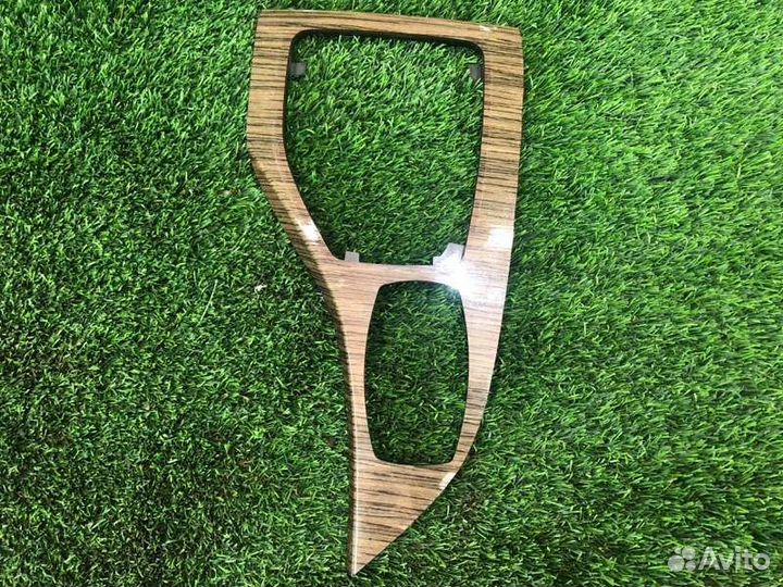 Накладка в салоне Bmw X1 E84 N47D20 2013